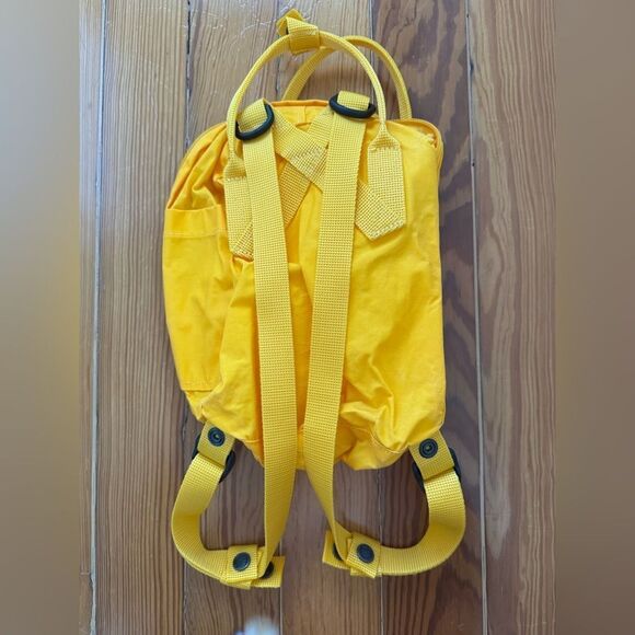 Fjallraven Kanken Backpack - Picture 6 of 10